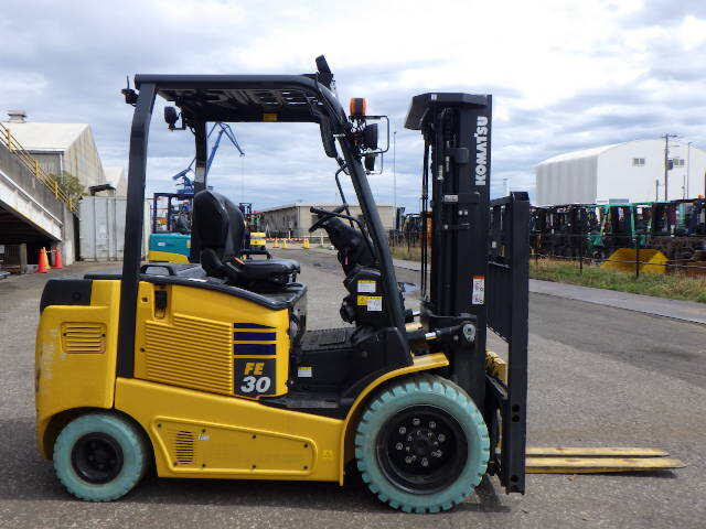 Xe nâng điện Komatsu 3 tấn FE30-1 sx 2018 - Ảnh 6