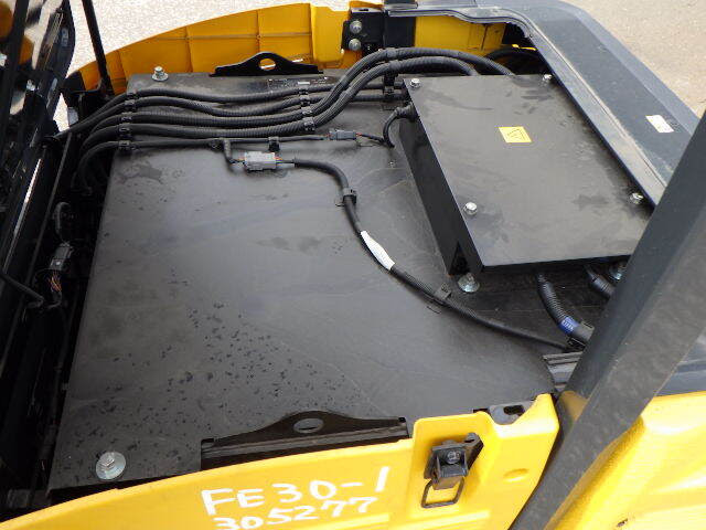 Xe nâng điện Komatsu 3 tấn FE30-1 sx 2018 - Ảnh 8