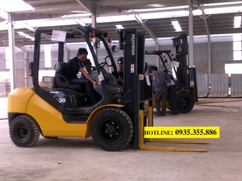 Dịch vụ cho thuê xe nâng Komatsu Nhật bản giá tốt và uy tín