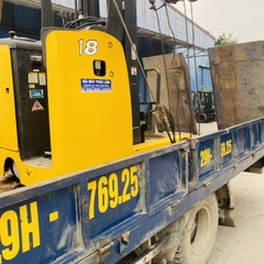 Giao xe nâng điện1.8 tấn nâng cao 5.0m cho C.ty Thực phẩm Việt Hàn.