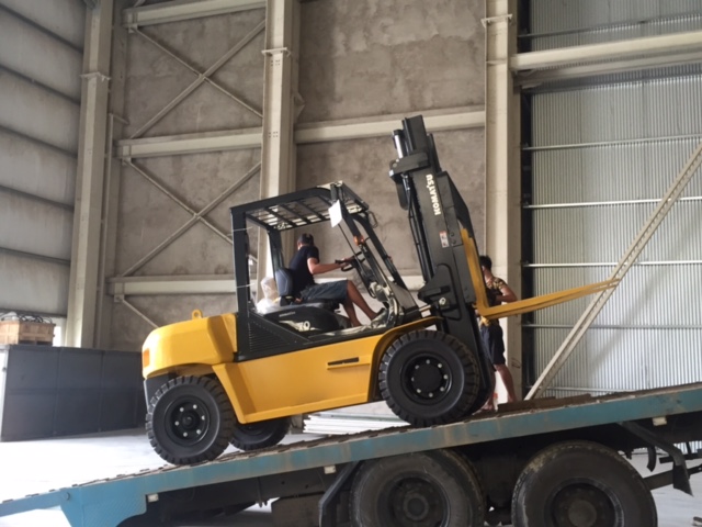 Xe nâng Komatsu 7 tấn, Model: FD70-10 - Ảnh 2