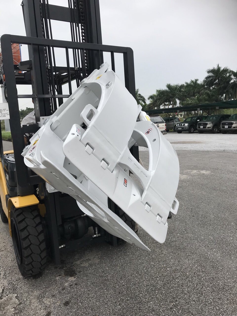 Xe nâng Komatsu 3.5 tấn kẹp giấy - Ảnh 2