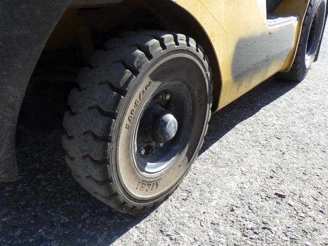 Xe nâng Komatsu 1.5 t FD15C-21#208039 - Ảnh 11