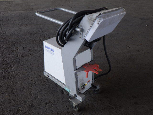 Xe nâng điện Komatsu 1.5 tấn sx 2018 có sạc không dây - Ảnh 8