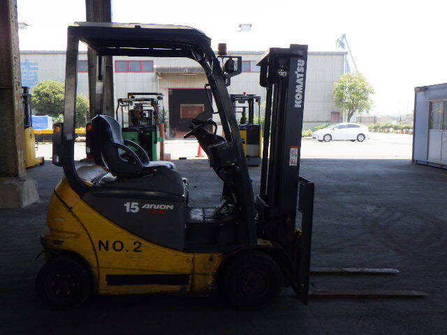 XE NÂNG ĐIỆN 1.5 TẤN KOMATSU FB15-12 842518 - Ảnh 4