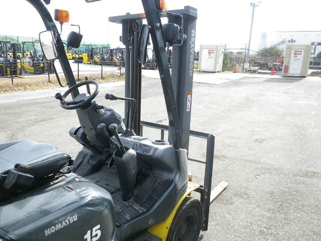 Xe nâng xăng Komatsu 1.5 tấn, model: FG15T-21 - Ảnh 8