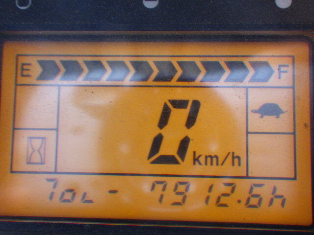 XE NÂNG ĐIỆN 1.5 TẤN KOMATSU FB15-12 842518 - Ảnh 7