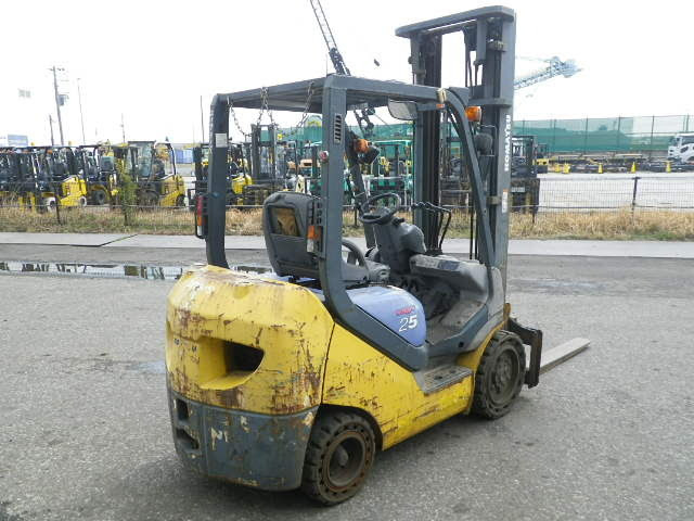 Xe nâng Komatsu diesel 2.5 t #715466
