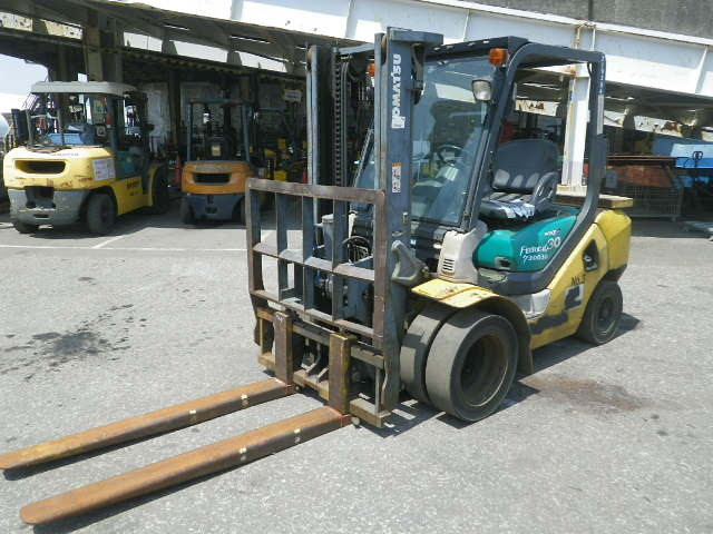 Xe nâng diesel Komatsu 3 tấn FD30C-16 - Ảnh 7