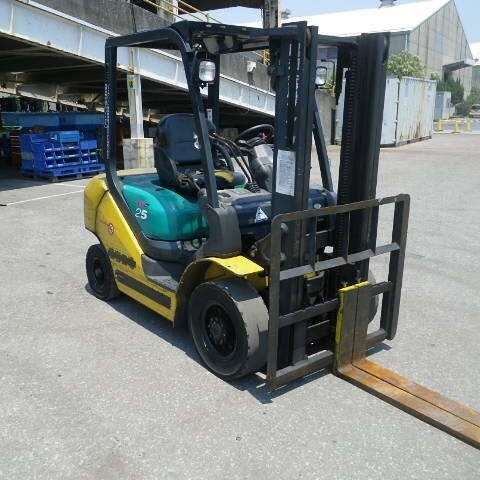 XE NÂNG DẦU 2.5 TẤN KOMATSU FD25C-16 700489