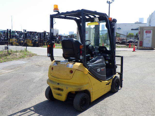 Xe nâng điện Komatsu 1.5 tấn sx 2018 có sạc không dây - Ảnh 2