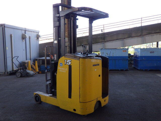 XE NÂNG ĐIỆN ĐỨNG LÁI 1.5 TẤN KOMATSU FB15RLF-15 155037 - Ảnh 3