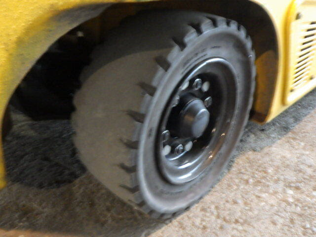 Xe nâng xăng Komatsu 2.0 tấn FG20-8#139952 - Ảnh 10