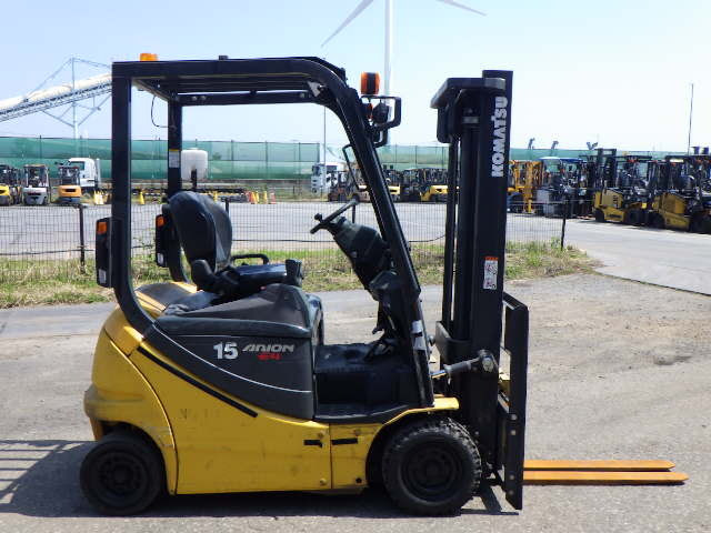 Xe nâng điện Komatsu 1.5 tấn sx 2018 có sạc không dây - Ảnh 5