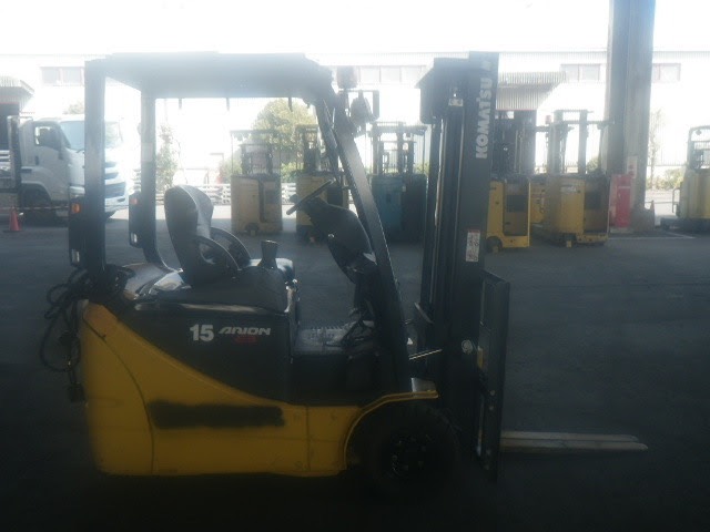 Xe nâng Komatsu 1.5 tấn 3 bánh, model: FB15ML-12 - Ảnh 6