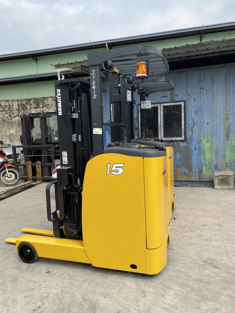 Xe nâng điện Komatsu 1.5 tấn 4.5m (3 tầng) - 2020 - Ảnh 3