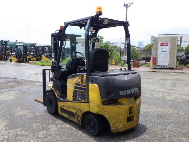 Xe nâng điện Komatsu 2.0T#FB20-12 - Ảnh 7