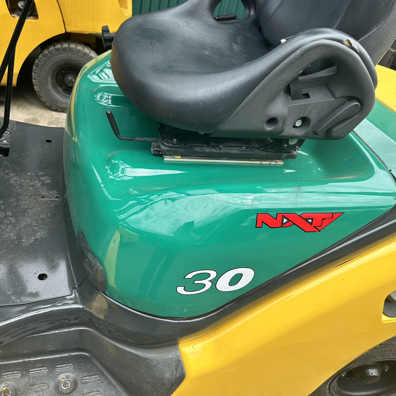 Xe nâng xăng Komatsu 3.0T#FG30C-15 - Ảnh 5