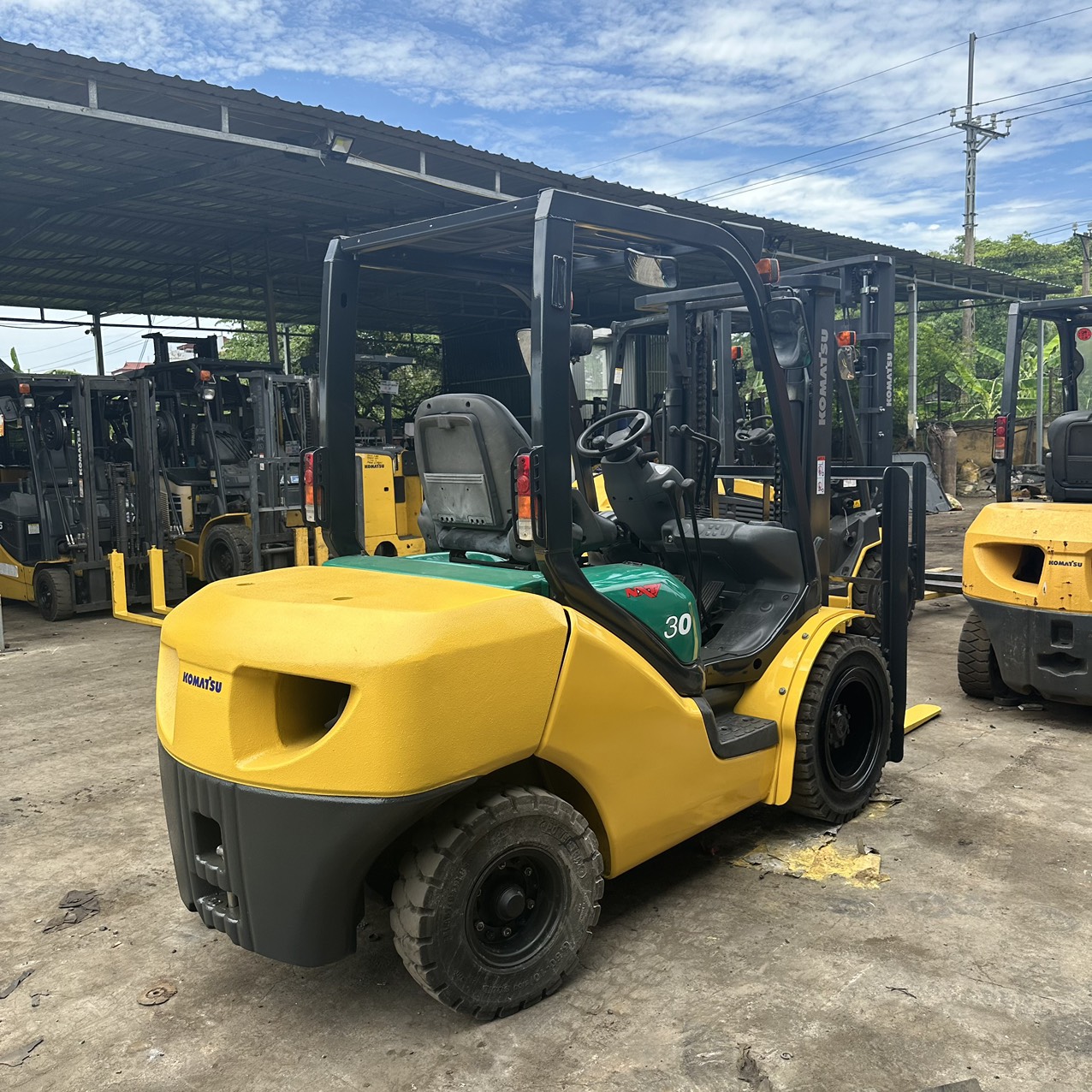 Xe nâng xăng Komatsu 3.0T#FG30C-15 - Ảnh 13