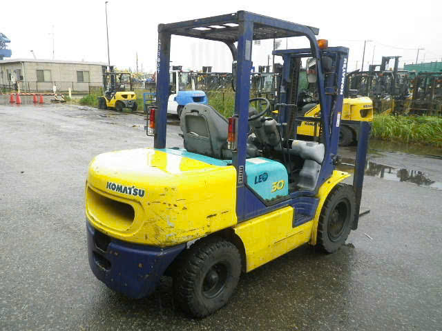 Xe nâng dầu Komatsu FD30C-12#543321 - Ảnh 9