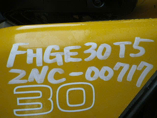 Xe nâng xăng unicarier 3.0T#FHGE30T5 - Ảnh 12