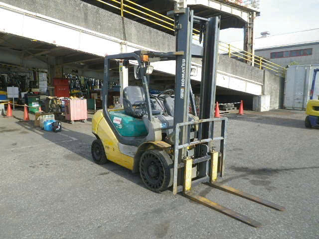 Xe nâng dầu Komatsu 2.5 Tấn  #747717