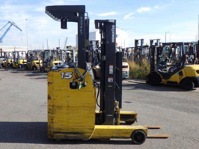 Xe nâng điện Komatsu 1.5 tấn đứng lái 2015