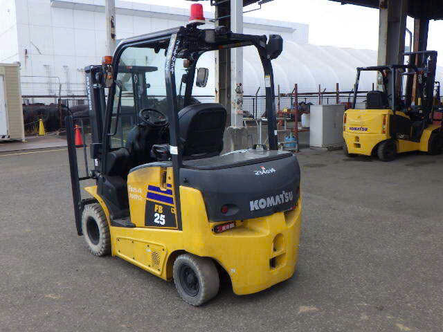 Xe nâng điện Komatsu FB25-12#103712 - Ảnh 10