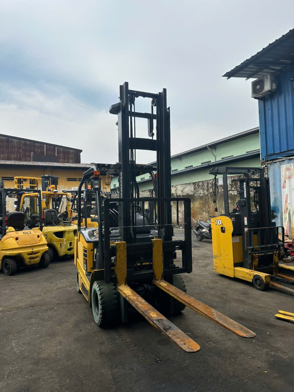 Xe nâng điện Komatsu FE25-1#308746 - Ảnh 4