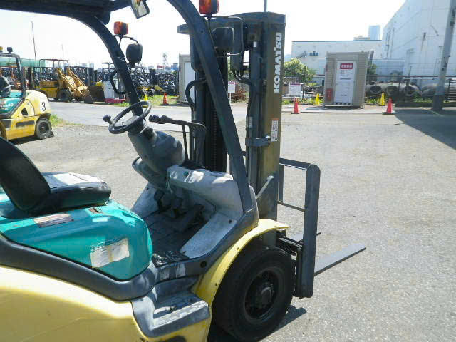 Xe nâng dầu Komatsu FD20T-15#580579 - Ảnh 9