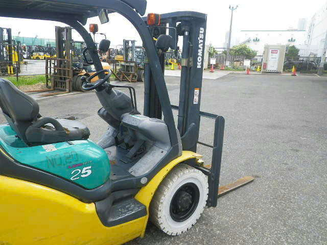 Xe nâng xăng Komatsu 2.5T#FG25LT-15