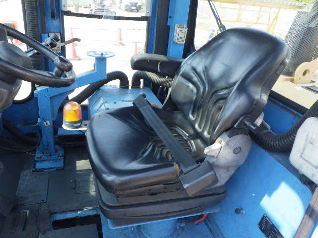 Xe nâng dầu Komatsu FD120-8# 8240 - Ảnh 6