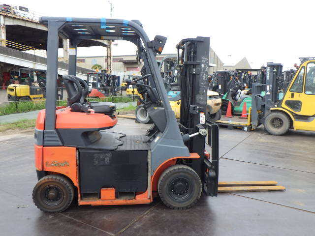 Xe nâng điện Toyota 1.5 tấn 7FB15 7FB18-45053