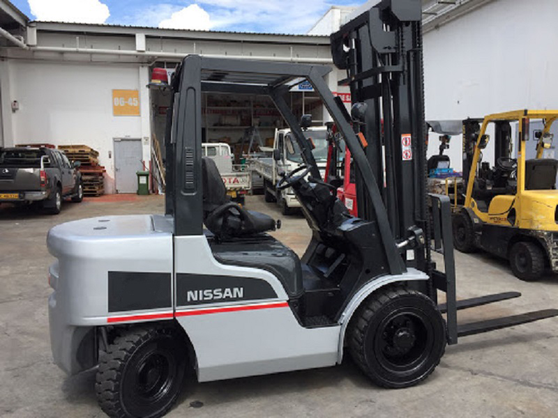 Xe nâng cũ Nhật Bản Nissan