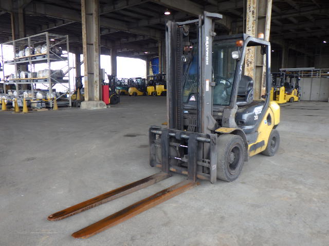 Xe nâng dầu 3.0 tấn Komatsu FD30T-17 serial 320594 - Ảnh 3