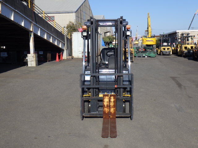 Xe nâng điện 2.0 tấn Komatsu FB20A-12 serial 856765 - Ảnh 7
