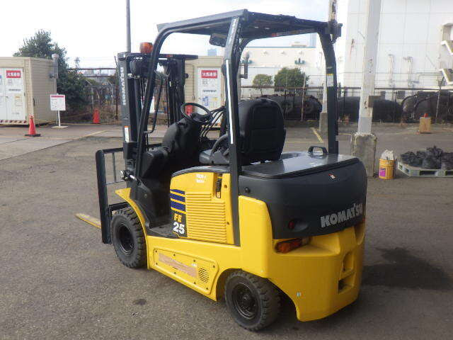 Xe nâng điện 2.5 tấn Komatsu FE25-1 serial 301210 - Ảnh 5