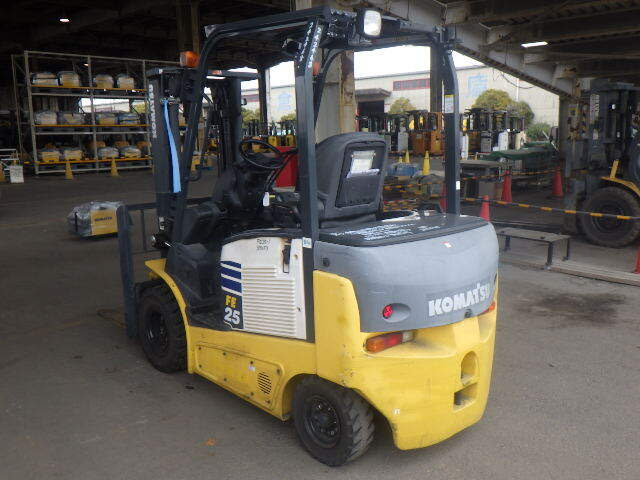 Xe nâng điện 2.5 tấn Komatsu FE25-1 serial 305653 - Ảnh 5