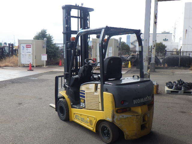 Xe nâng điện 2.5 tấn Komatsu FE25-1 serial 306239 - Ảnh 5