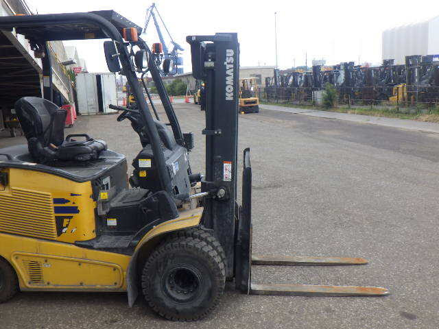 Xe nâng điện 2.5 tấn Komatsu FE25-1 serial 308567 - Ảnh 6