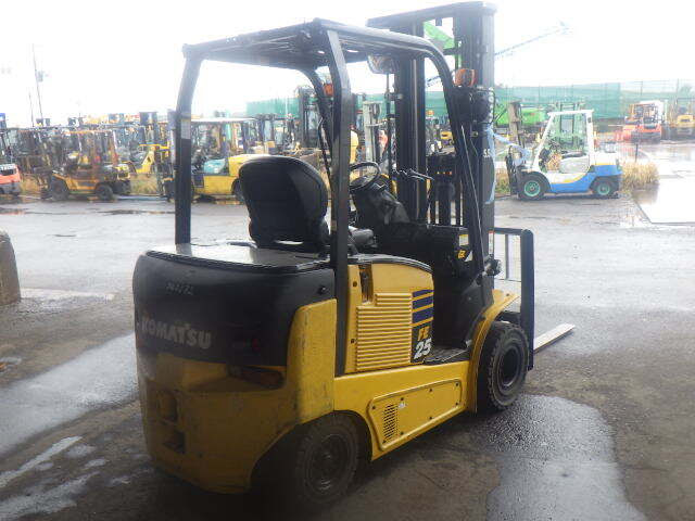 Xe nâng điện 2.5 tấn Komatsu FE25-1 serial 308661 - Ảnh 4
