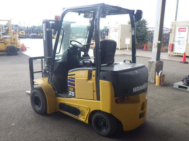 Xe nâng điện 2.5 tấn Komatsu FE25-1 serial 310090 - Ảnh 5