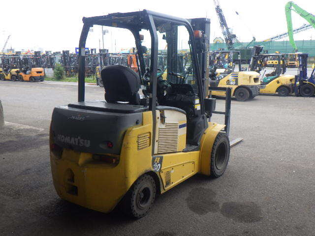 Xe nâng điện 3.0 tấn Komatsu FE30-1 serial 305788 - Ảnh 4