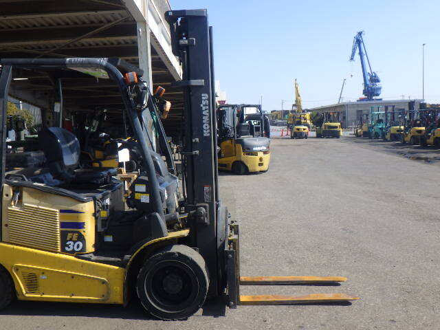 Xe nâng điện 3.0 tấn Komatsu FE30-1 serial 310190 - Ảnh 6