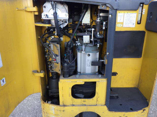 Xe nâng điện đứng lái 1.3 tấn Komatsu FB13RL-15 serial 156827 - Ảnh 8