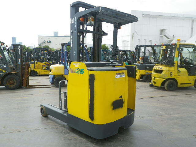 Xe nâng điện đứng lái 2.5 tấn Komatsu FB25RN-4 serial 5231 - Ảnh 3