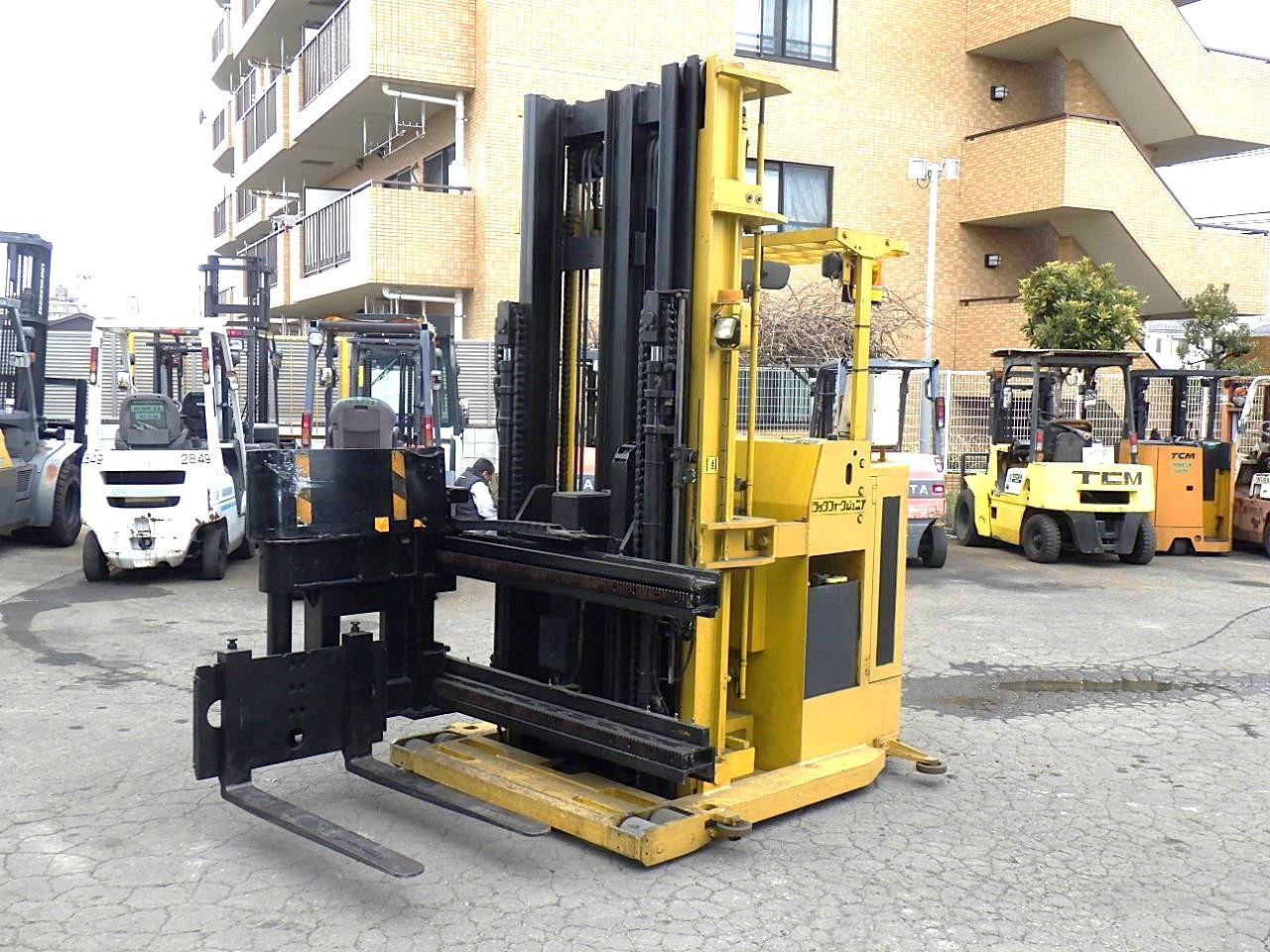 Xe nâng điện 3 chiều Nichiyu RFTL12-B40-500M - Ảnh 3