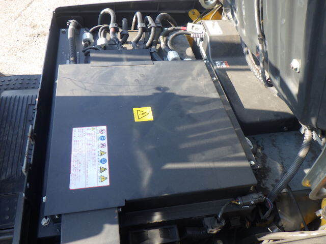 Xe nâng điện Komatsu 1.5 tấn FE15-1 serial 400347 - Ảnh 12