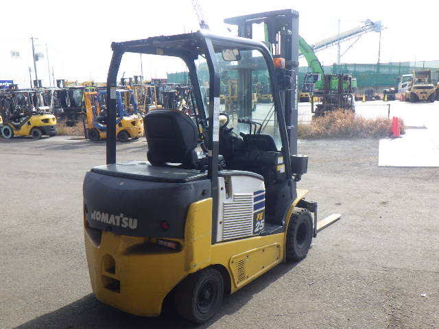 Xe nâng điện Komatsu 2.5 tấn FE25-1 serial 306455 - Ảnh 4