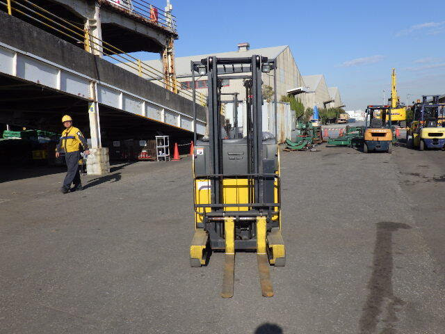 Xe nâng điện đứng lái 0.9 tấn Komatsu model FB09RS-15 serial 156802 - Ảnh 6